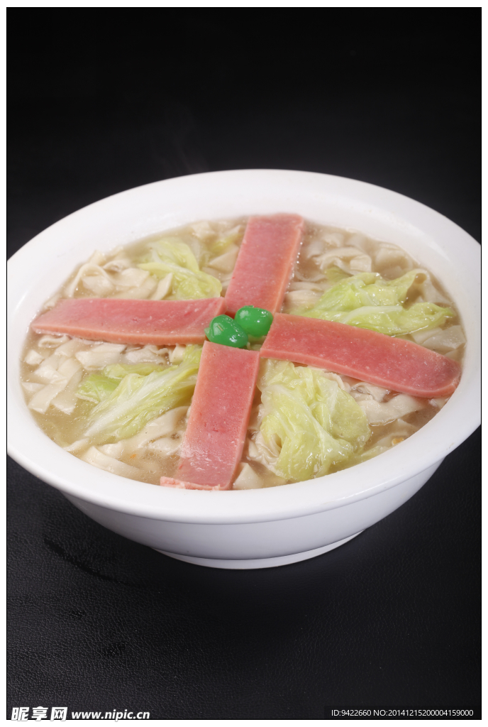 白菜香肠炝锅面
