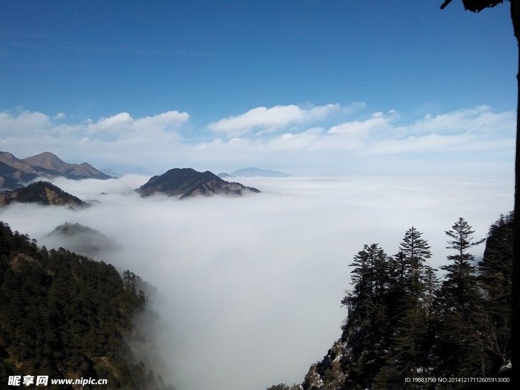 西岭雪山唯美云海