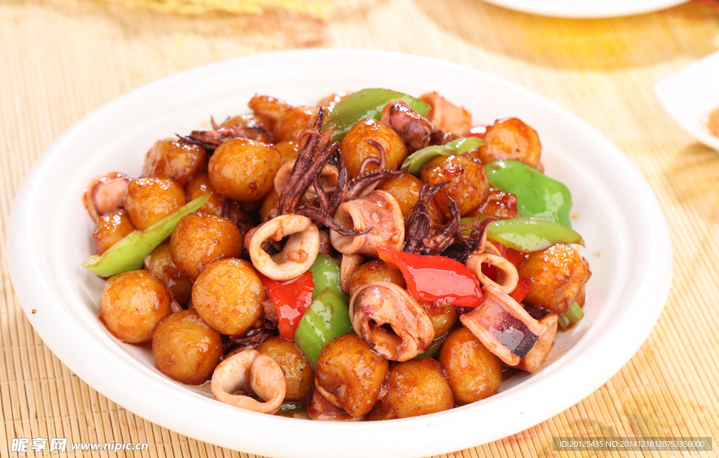 小土豆烧鱿鱼