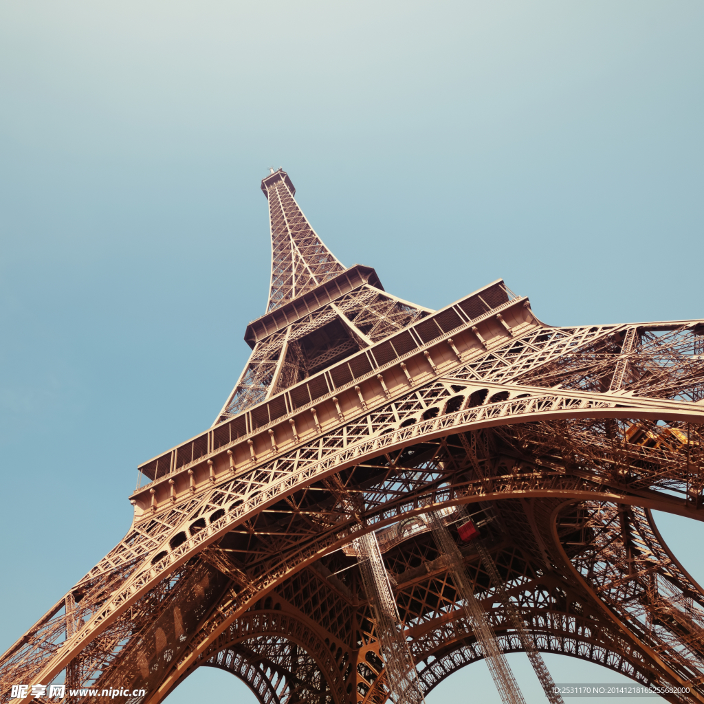 日出的，巴黎，法国艾菲尔铁塔 库存照片. 图片 包括有 晒裂, 都市风景, 阳光, 减速火箭, 喷泉, 埃菲尔 - 72534480