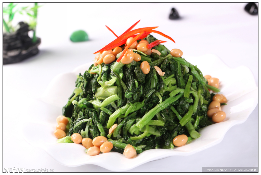 龙葵汁拌黄豆