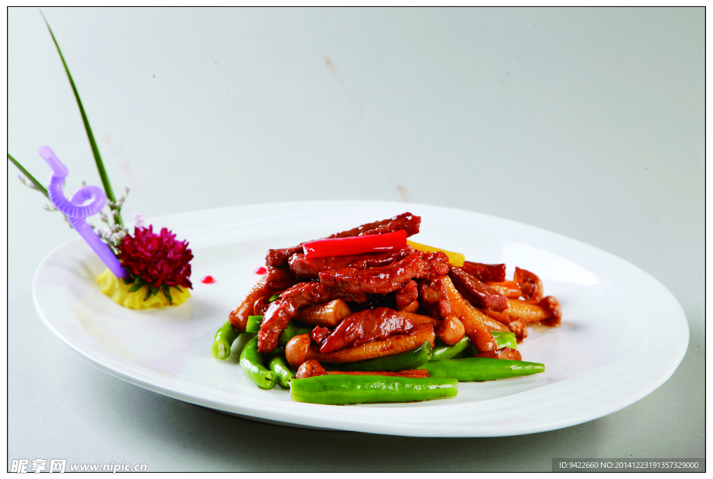 黄椒蟹菇炒黄牛肉
