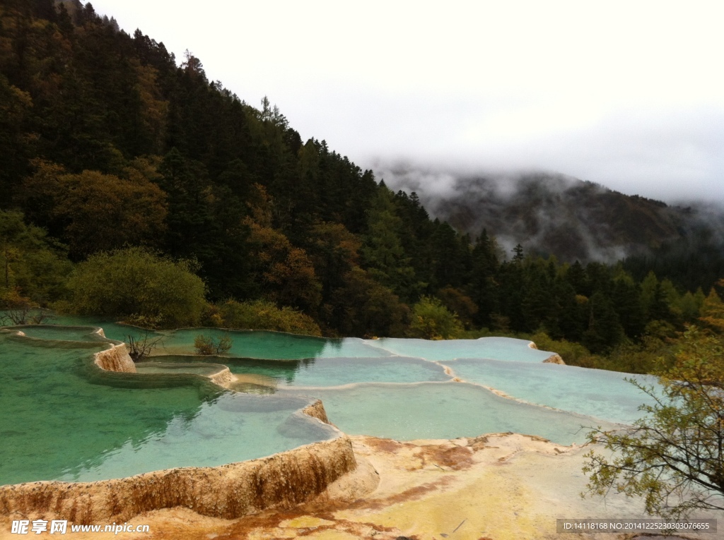 九寨沟绿水青山