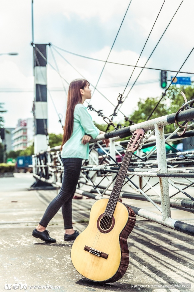 美女与小提琴