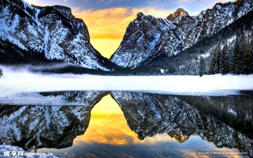 雪后山景