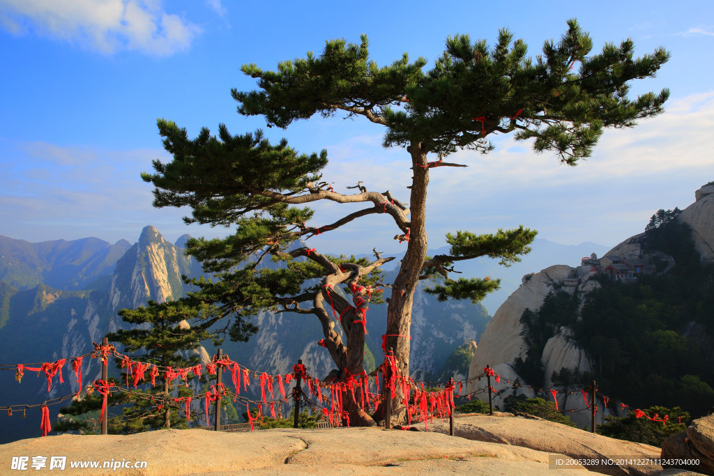 华山