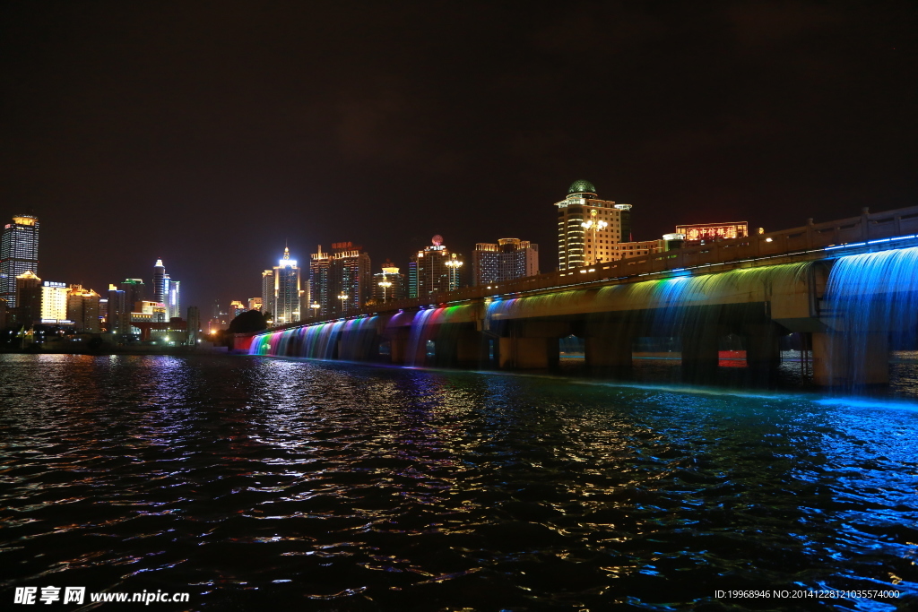 南湖夜景