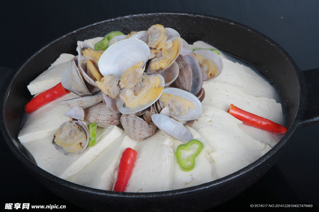 蚬子炖豆腐