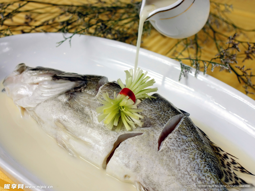 豆浆煮鲑鱼