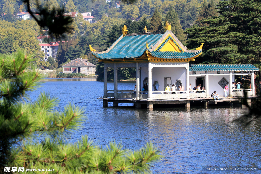 卢山风光