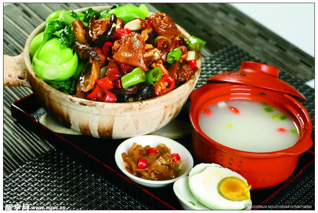 冬菇烧鸡饭元