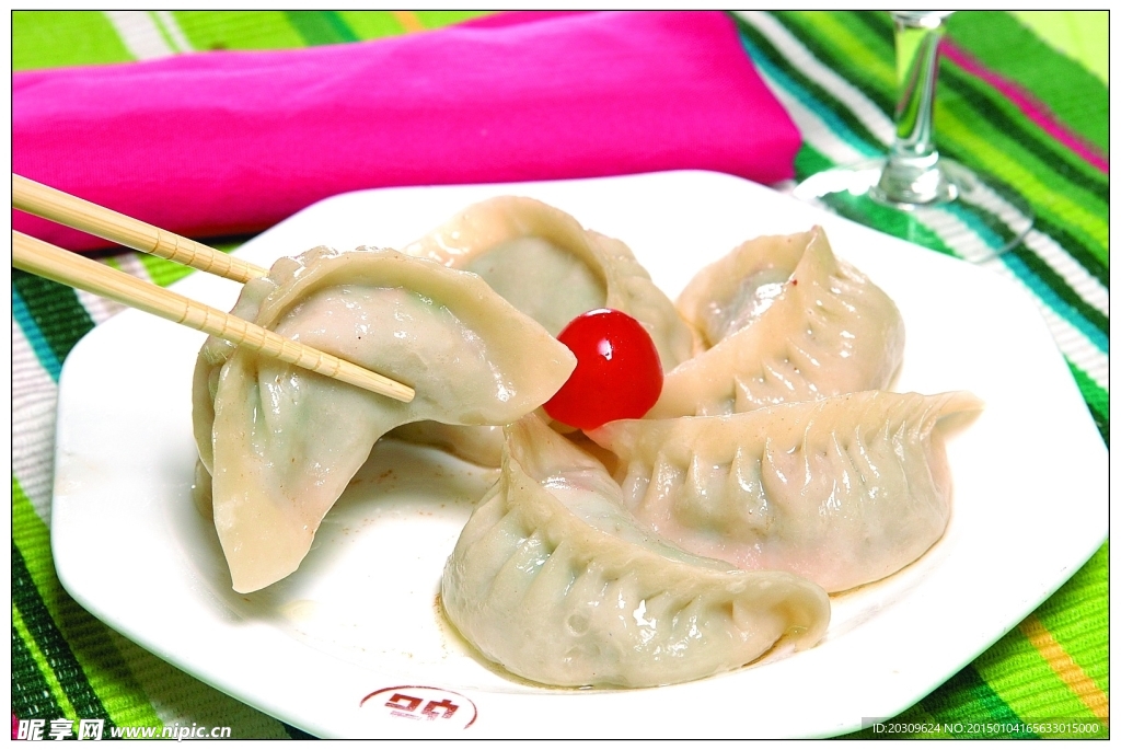 酱肉蒸饺