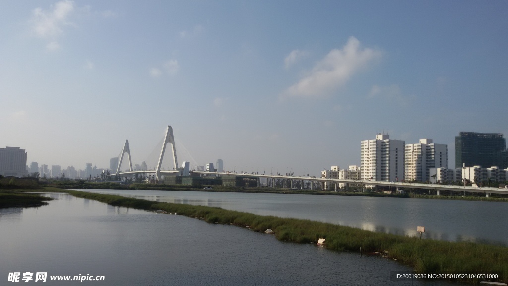 湖畔