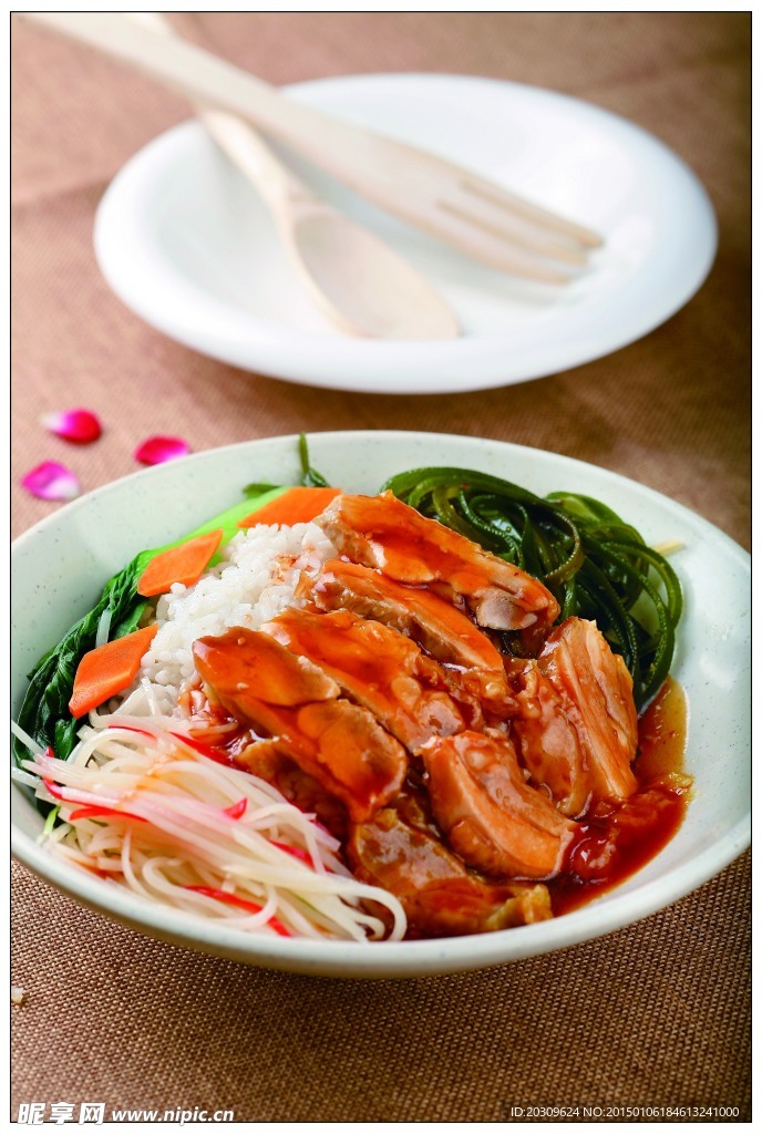 烧汁鸡腿饭