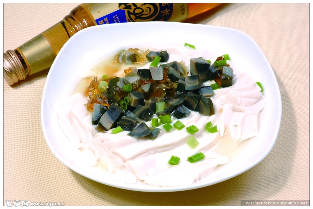 皮蛋豆腐