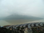 群山对面的县城