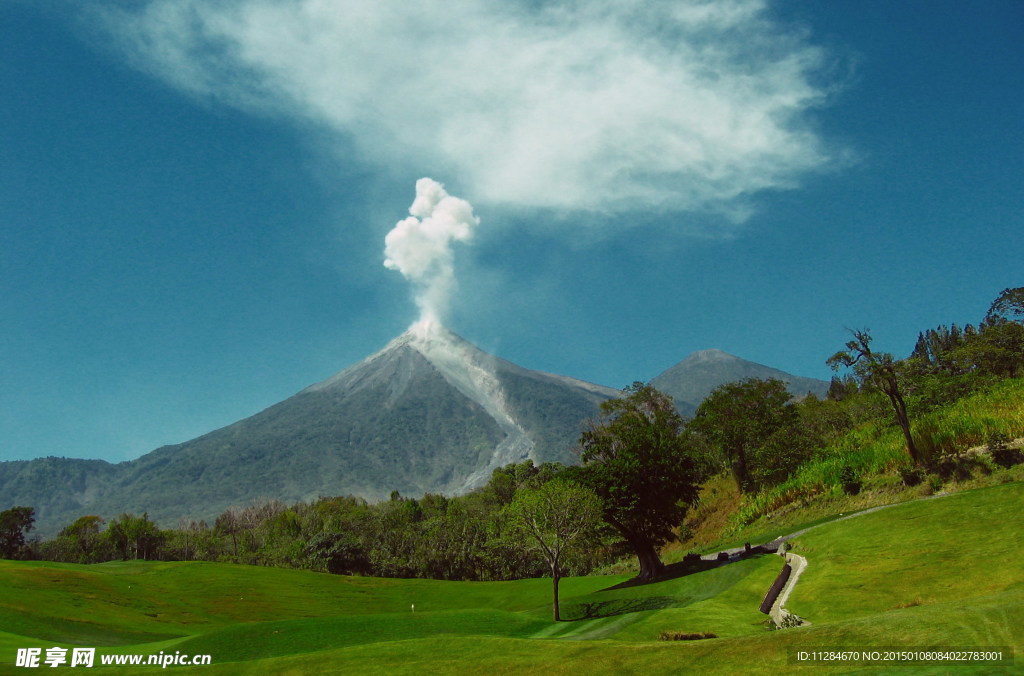 危地马拉火山喷发