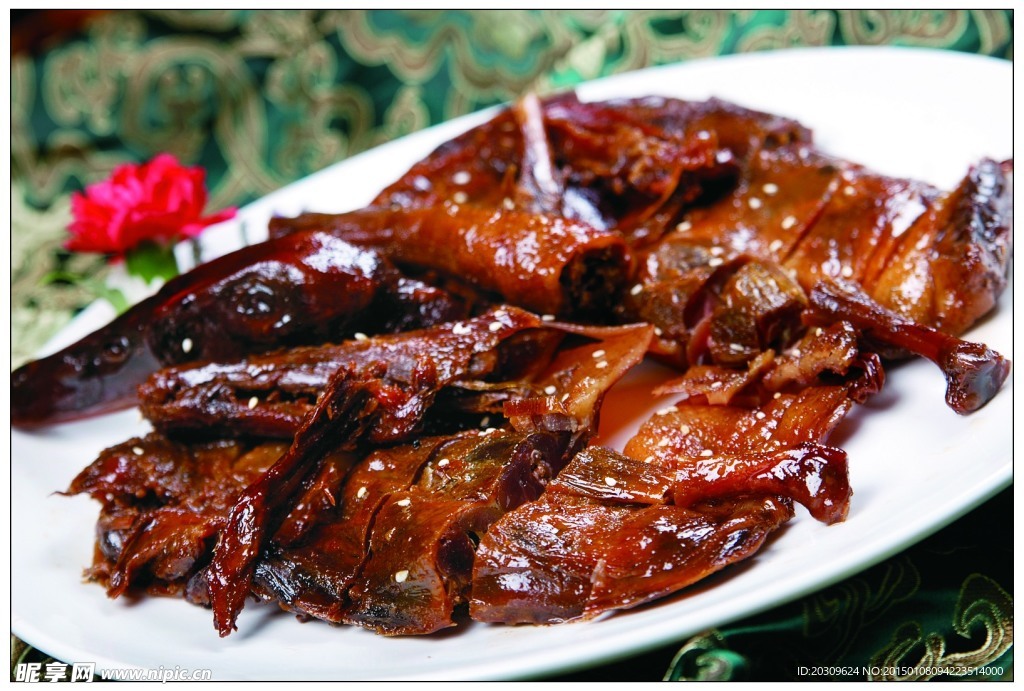 原生态酱板鸭
