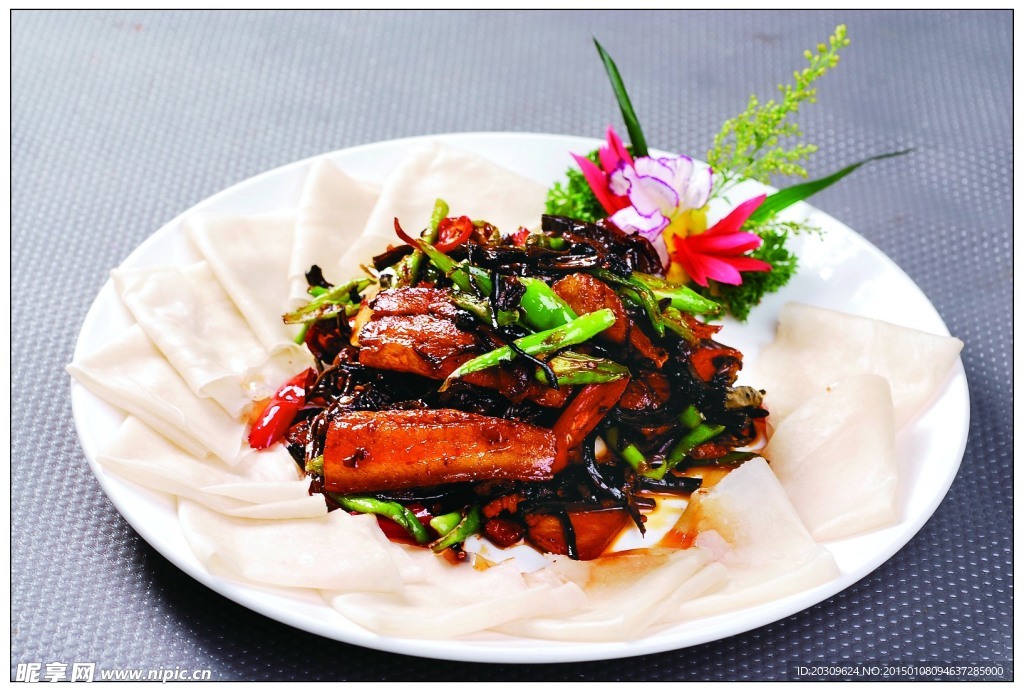 野山菌回锅肉