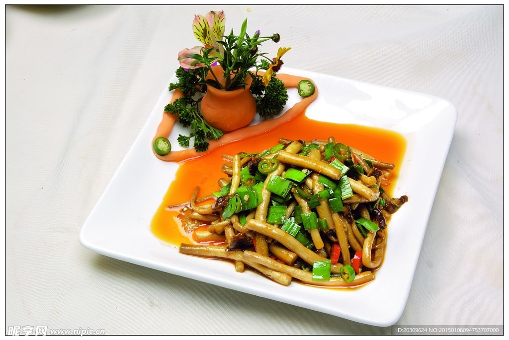 小炒茶树菇