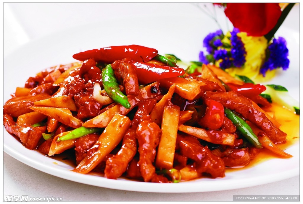 笋尖炒鹿肉