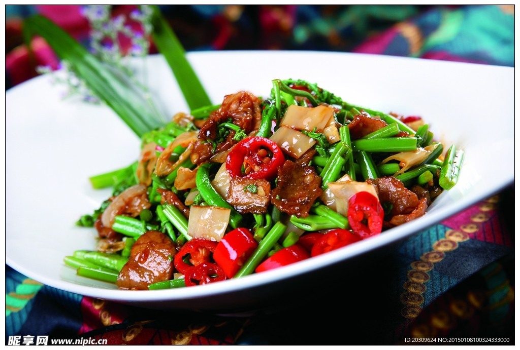 蕨菜炒驴肉