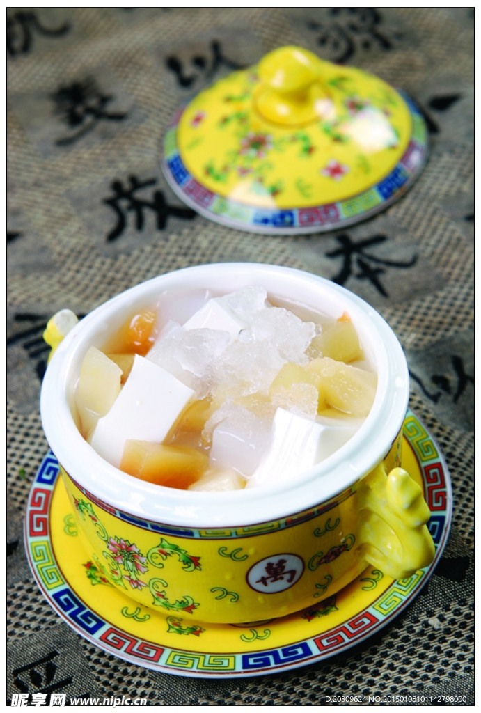 杏仁豆腐
