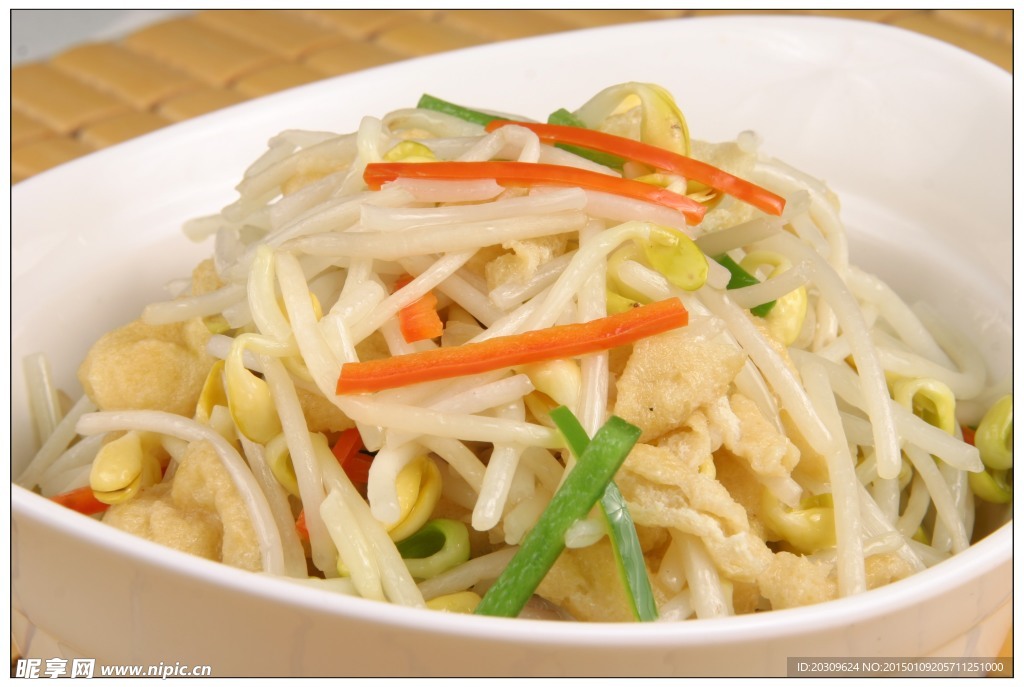 黄豆芽油豆腐