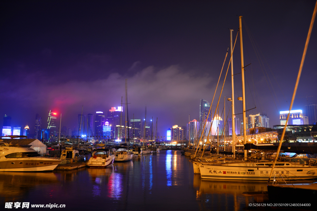 青岛奥帆中心夜景