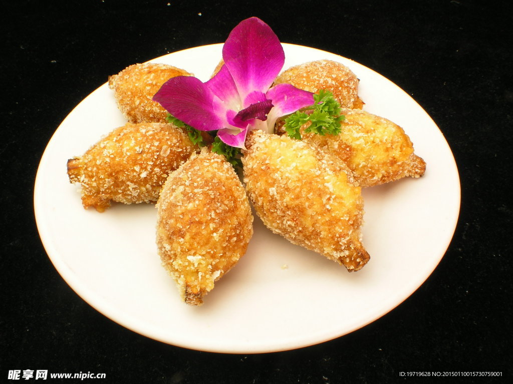 风味土豆排