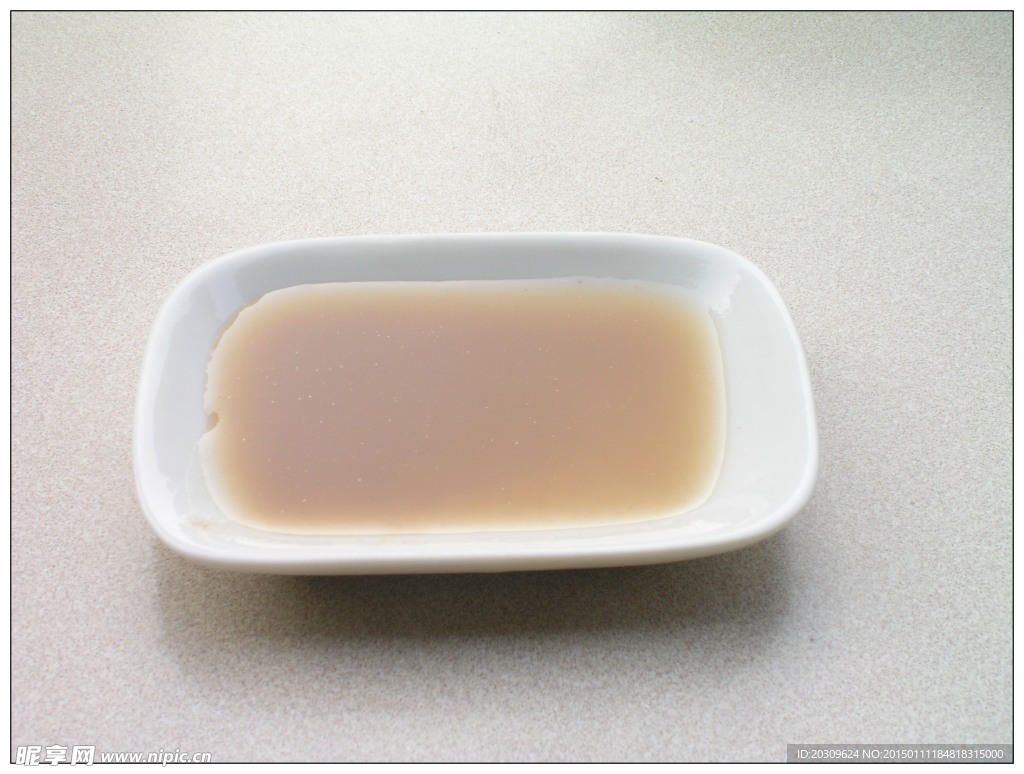 盐焗鸡腿饭配料