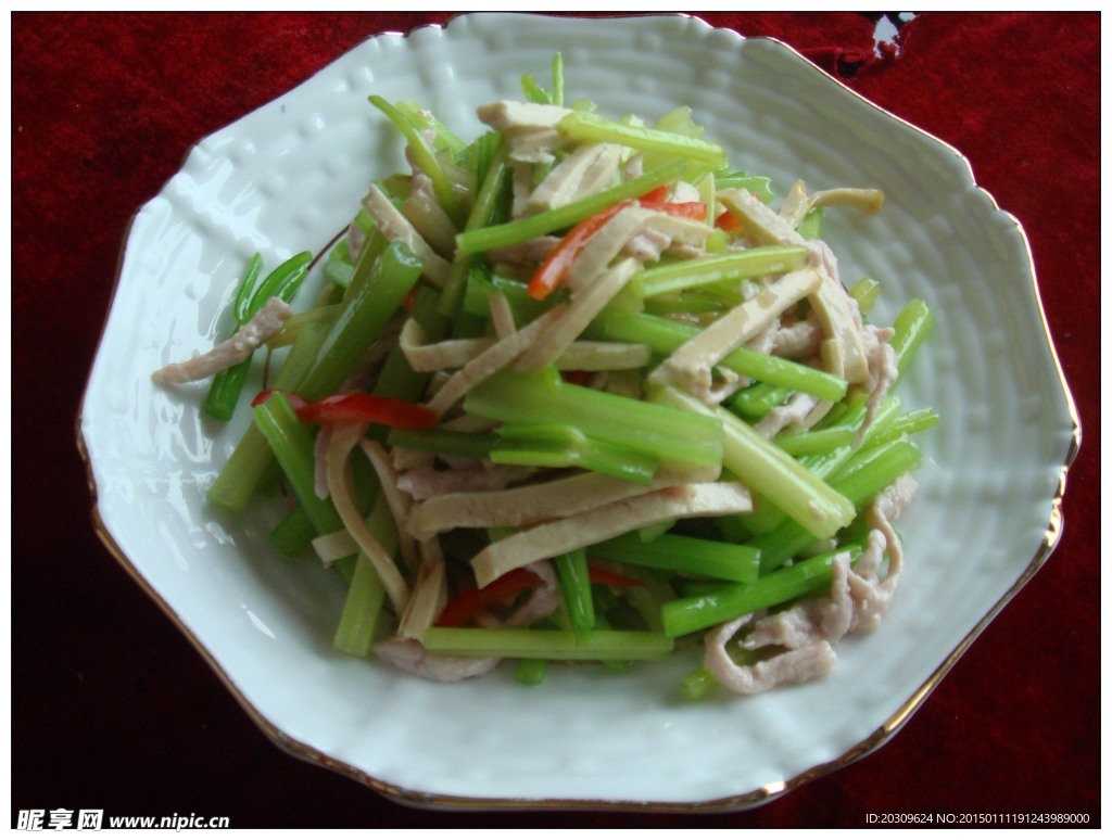 本芹三丝煲来香