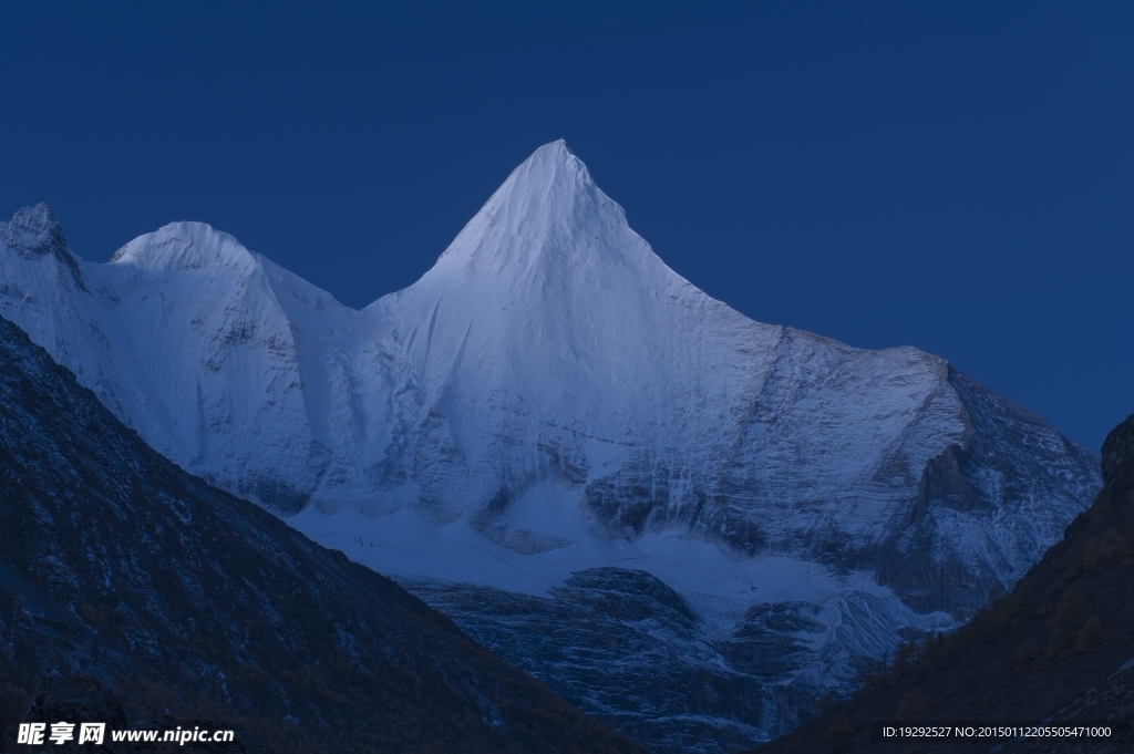 眉山雪景