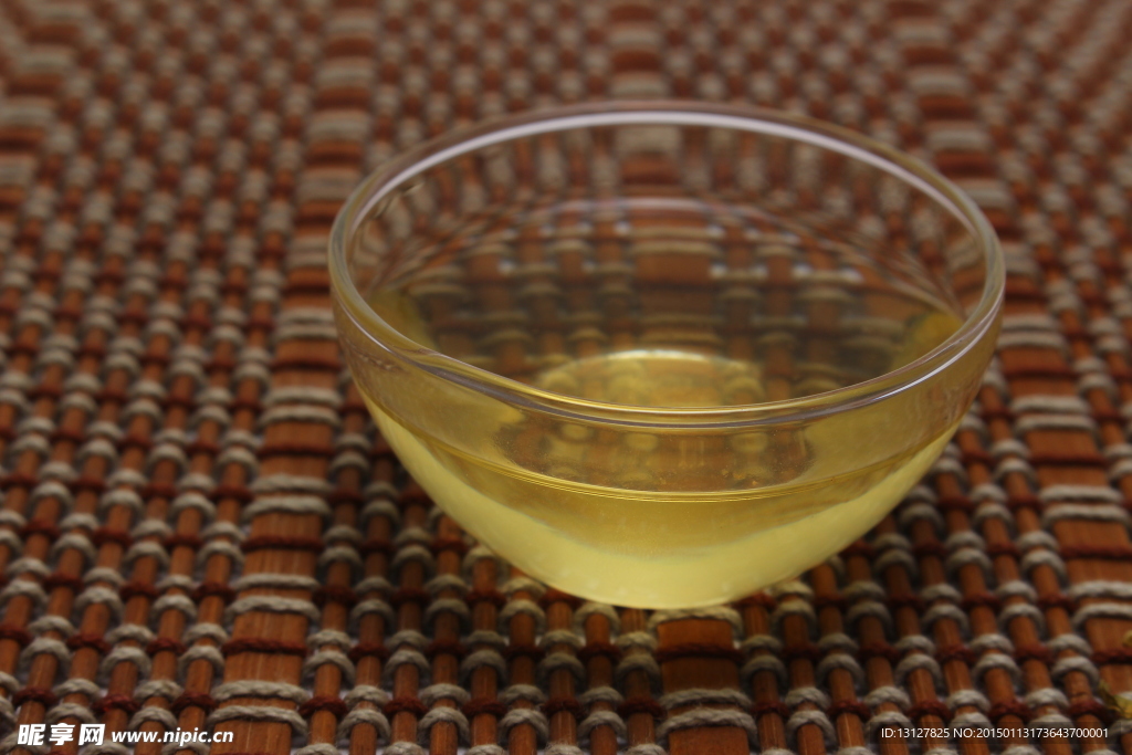 茶汤  透明茶杯