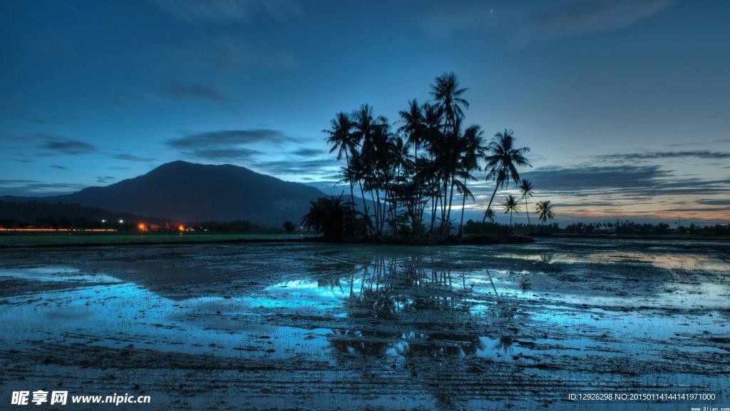 蓝色泥潭风景