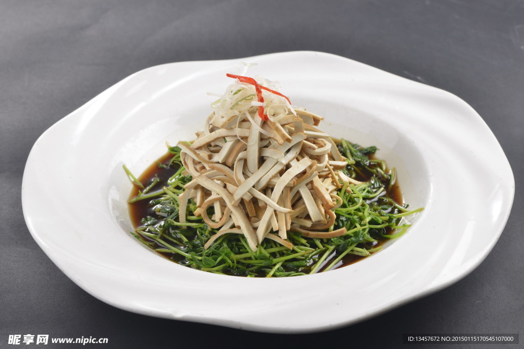 豆苗炝香干