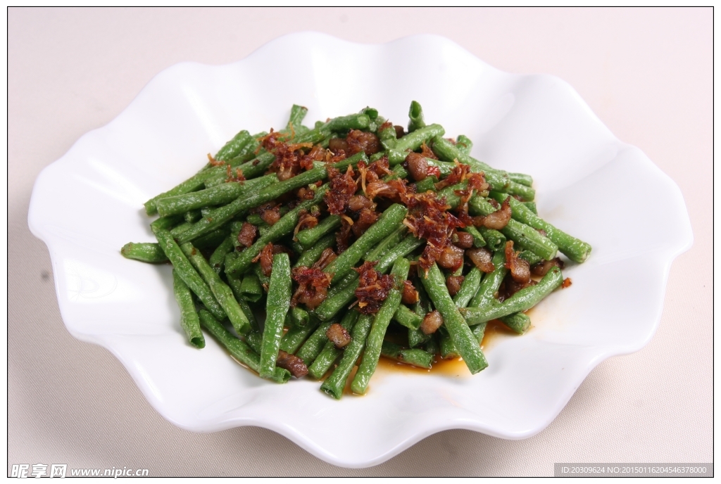 酱肉碎煨长缸豆