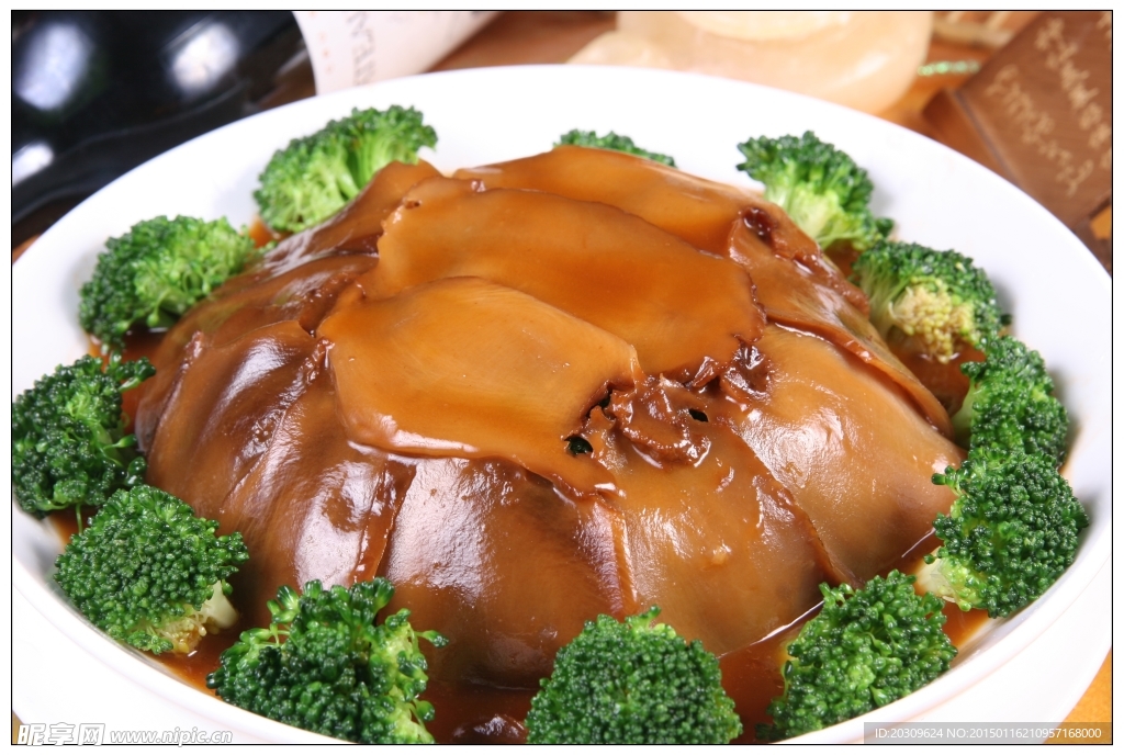 碧绿鲍脯