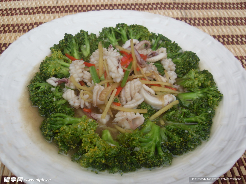 西兰花炒鱿鱼 湘菜 美食