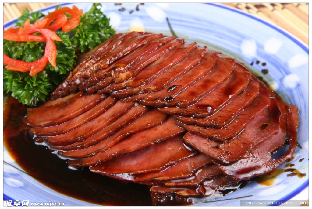红酱牛肉东茂大酒店