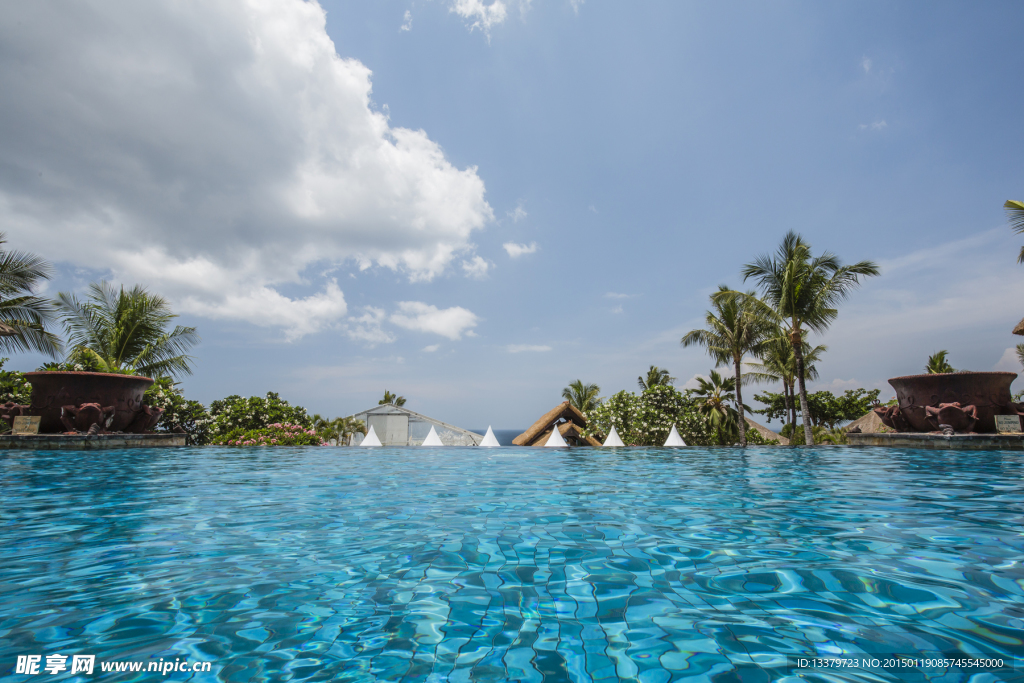巴厘岛空中泳池