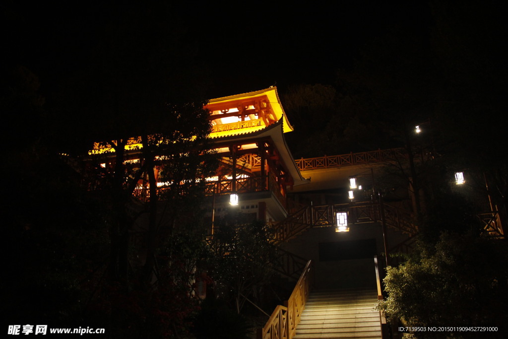 天马山入口观景台夜景