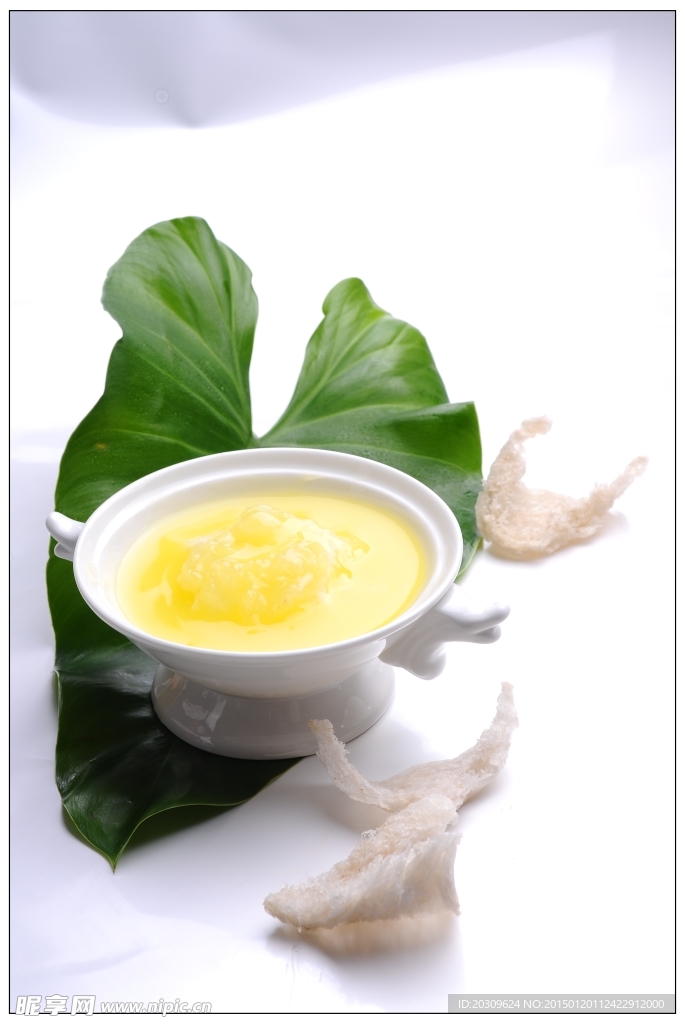 鸡茸烩燕窝