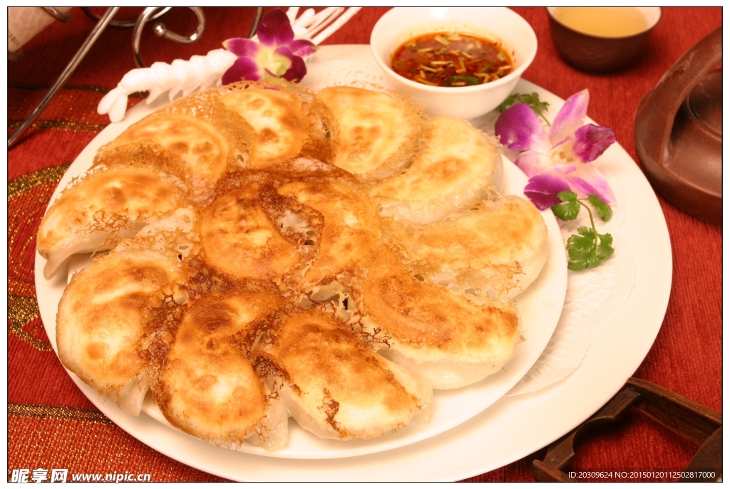 鸡汁锅帖