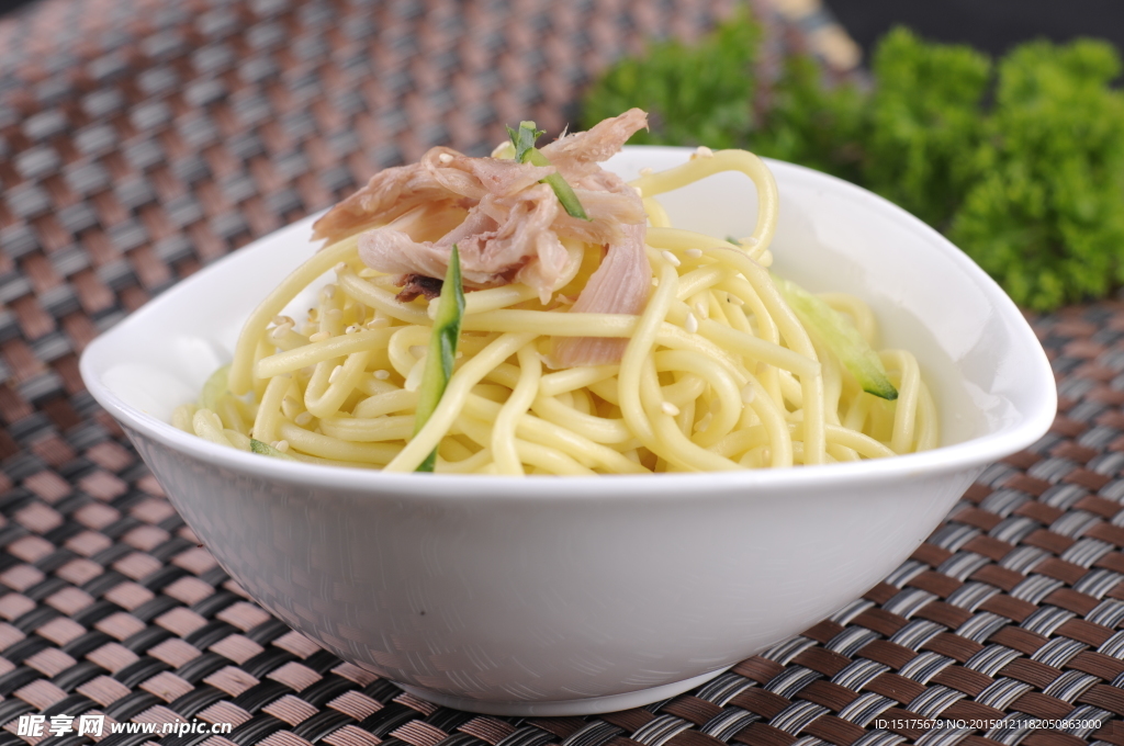 鸡丝担担面
