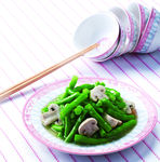 鲜蘑烧豆角