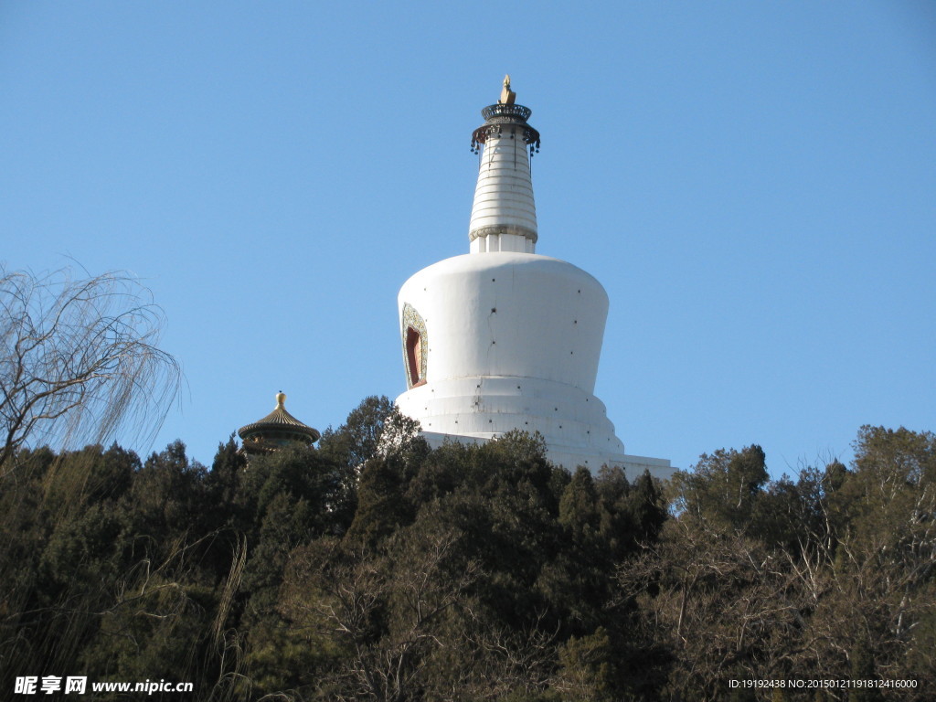 白塔