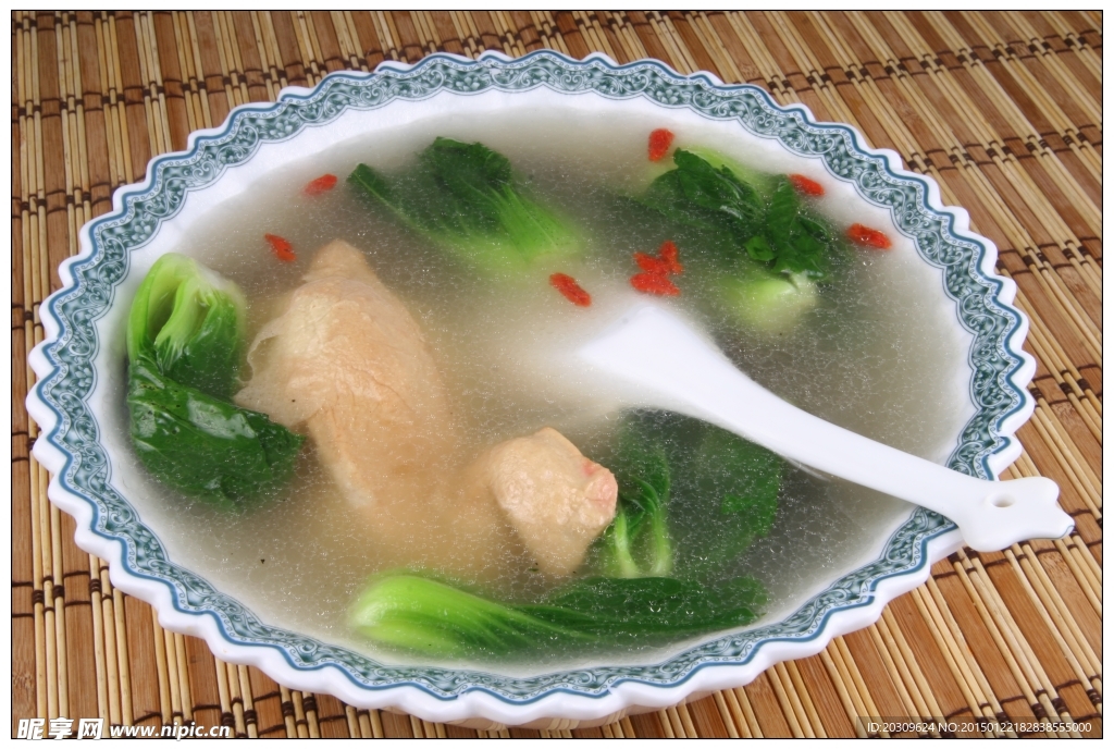 西洋参炖鸡汤宾芳斋
