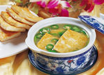 鸡汤豆腐盅