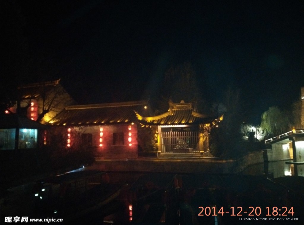 古城夜景